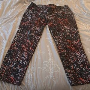 Women’s Adidas size medium yoga pants